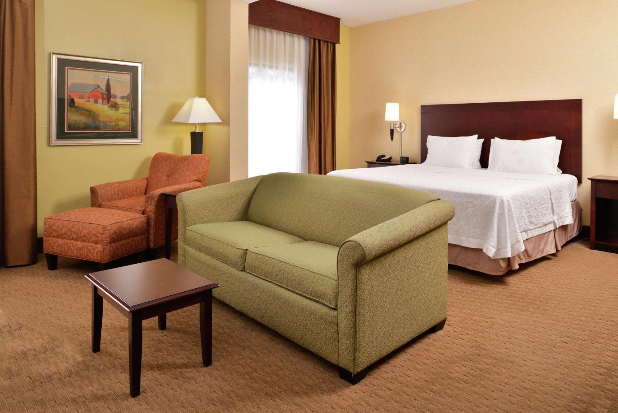 Hampton Inn Staunton Eksteriør bilde