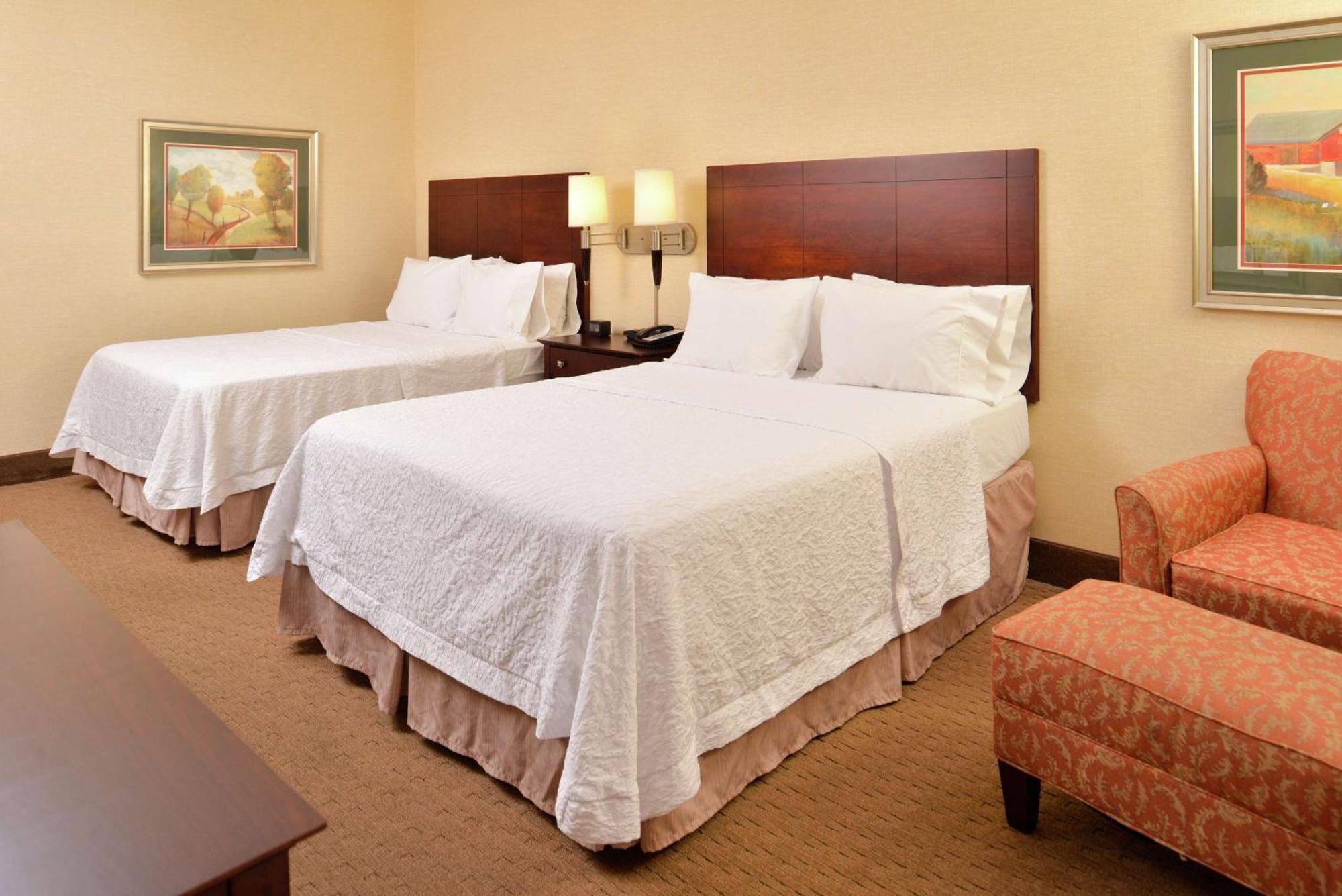 Hampton Inn Staunton Eksteriør bilde